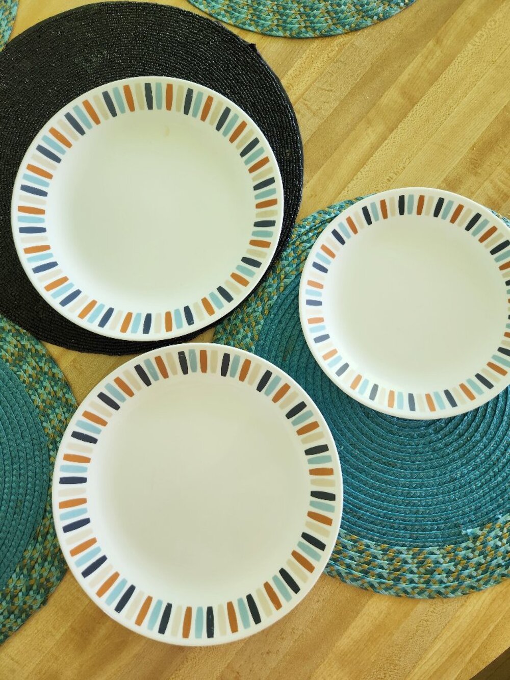 2 Corelle Payden Dinner Plates and a Luncheon Plate